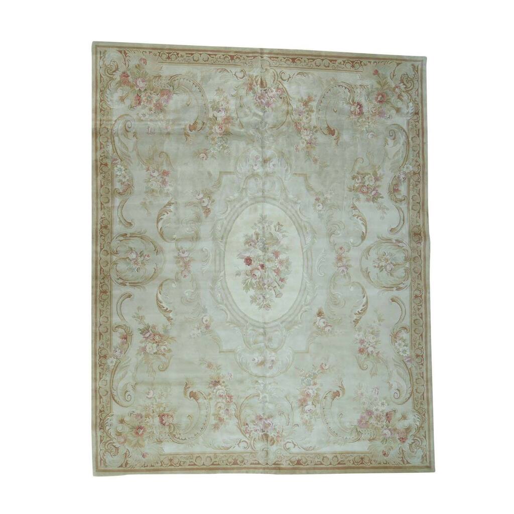 Shahbanu Rugs Thick and Plush European Savonnerie Charles X Design Rug
