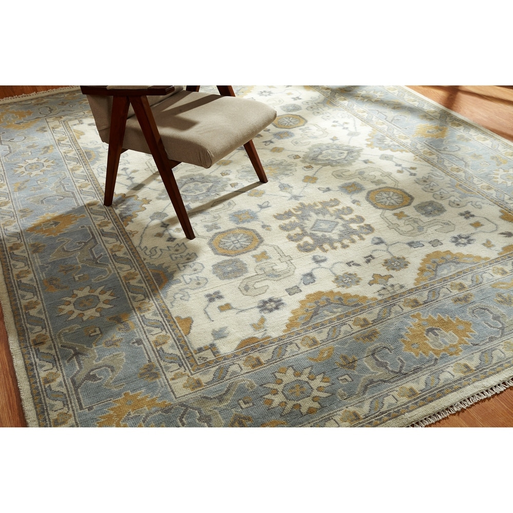 KALATY Umbria Hand-knotted Ivory/ Light Blue Wool Rug