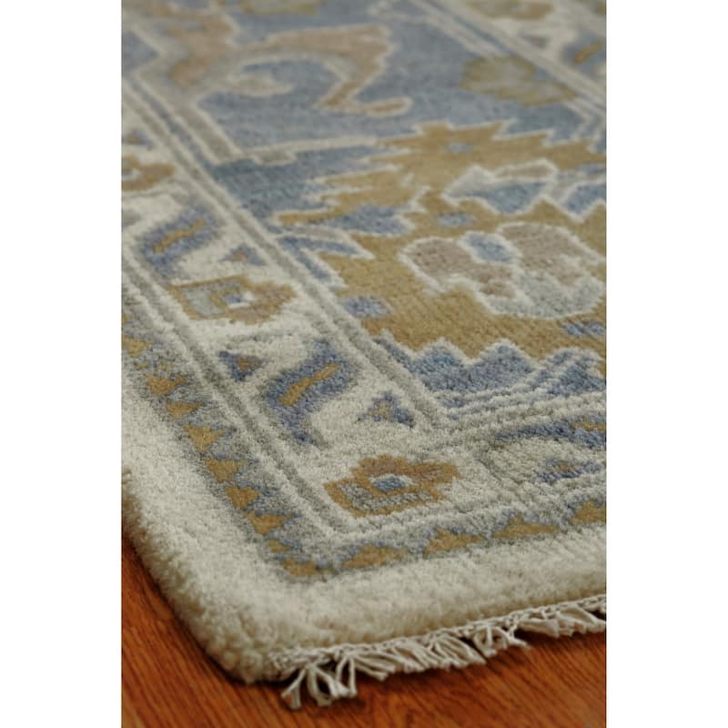 Umbria Hand-knotted Ivory/ Light Blue Wool Rug