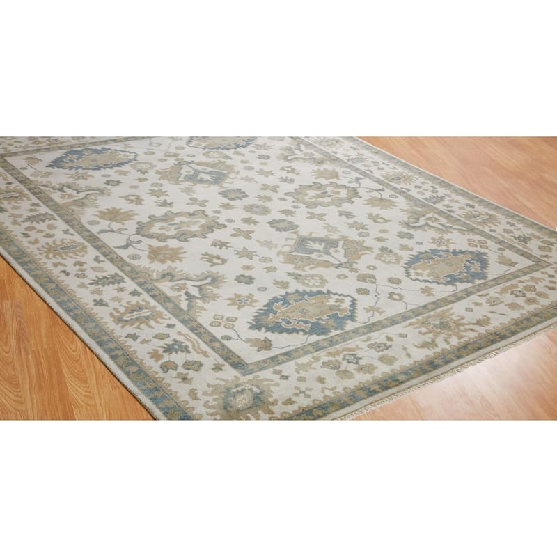 Umbria Ivory Hand-knotted Wool Rug