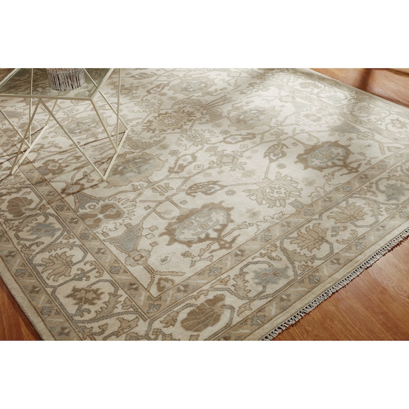 Umbria Beige Wool Hand-knotted Rug