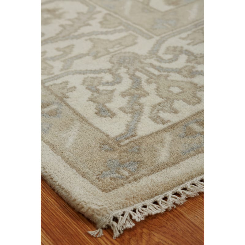 Umbria Beige Wool Hand-knotted Rug