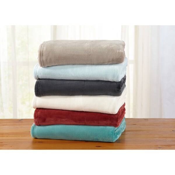 Clara Collection Oversize Ultra Velvet Plush Throw Blanket in Solid Colors