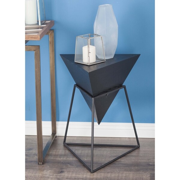 Shop Modern 24 X 20 Inch Gray Triangular Accent Table By