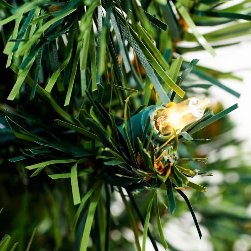 3' Pre-Lit Green Medium Niagara Pine Artificial Christmas Tree - Clear Lights.