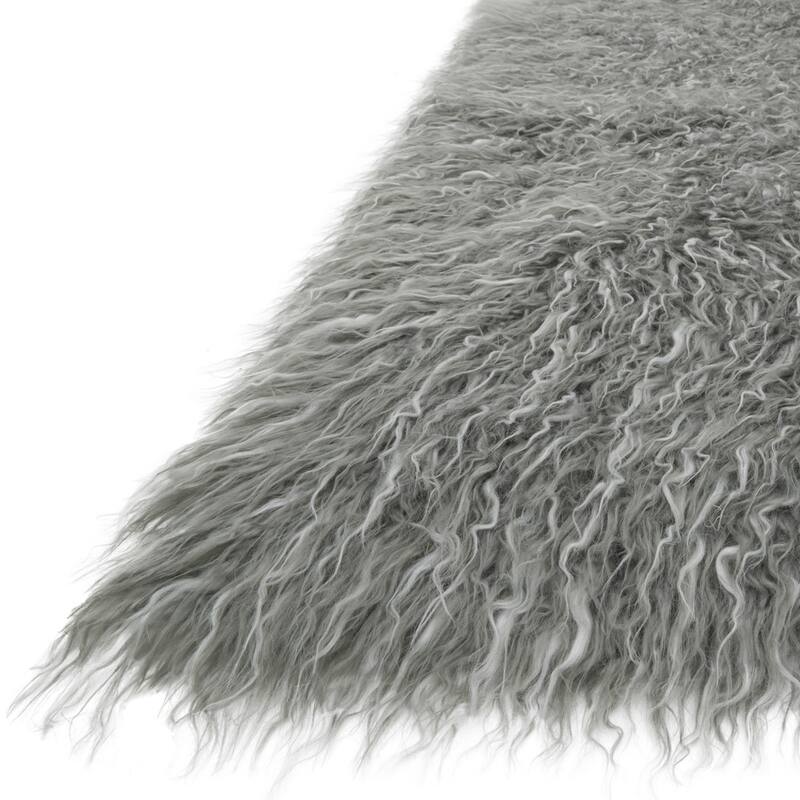 Alexander Home Faux Sheepskin Textured Shag Rug