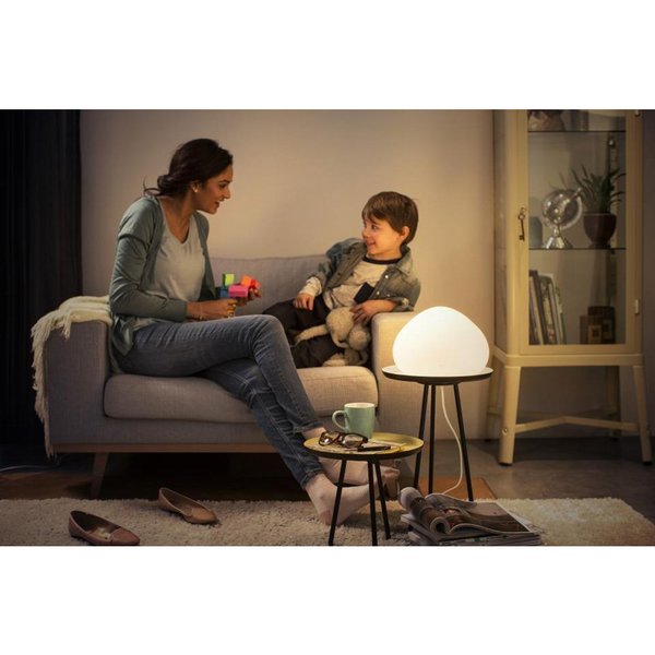 hue wellner table lamp