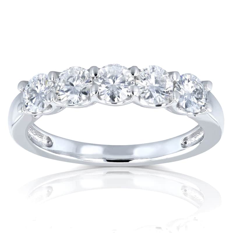 Annello by Kobelli 14k White Gold 4/5ct TGW Round Near Colorless Moissanite Wedding Band