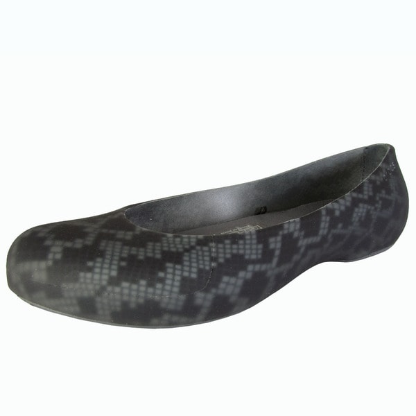 flat shoes crocs