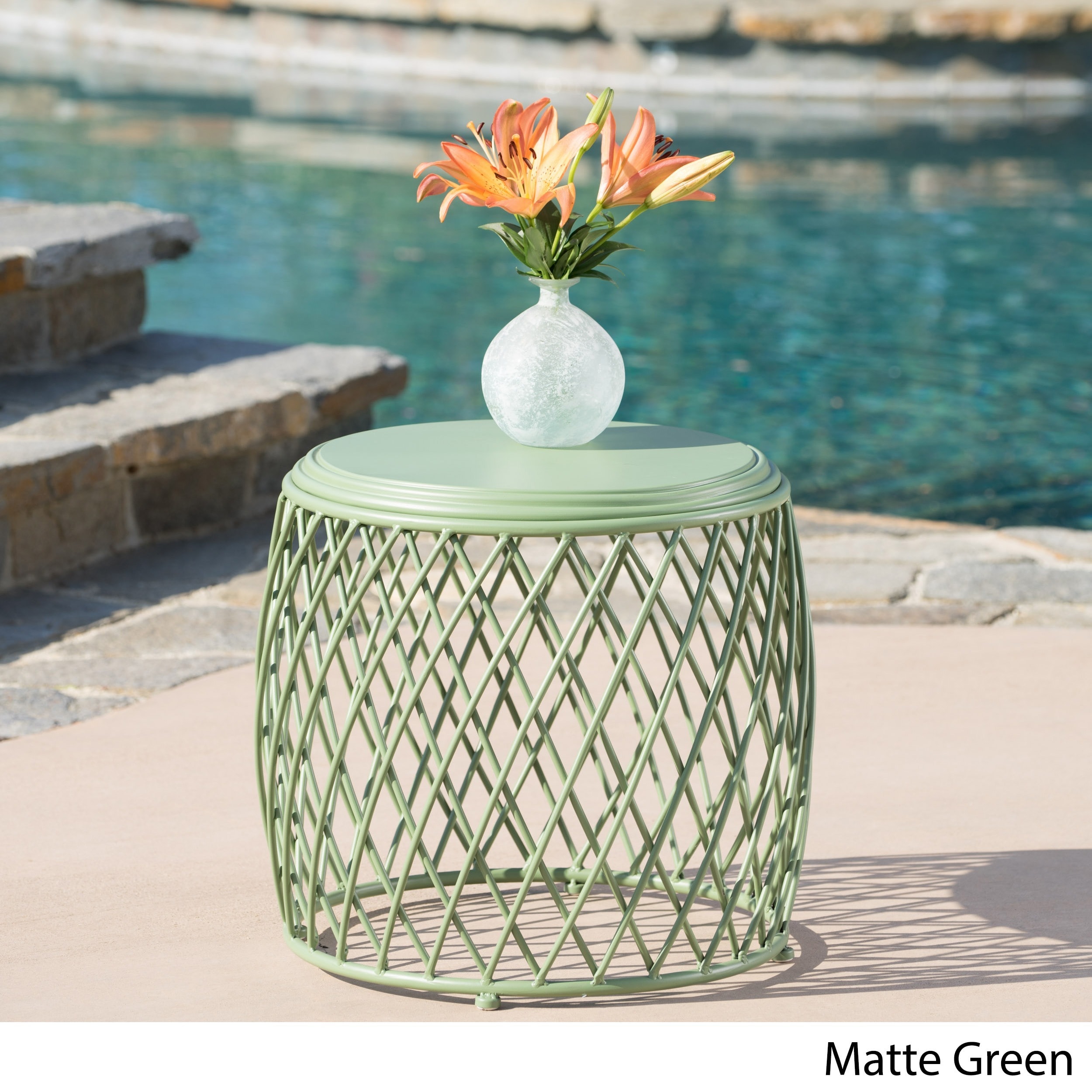 lattice outdoor coffee table