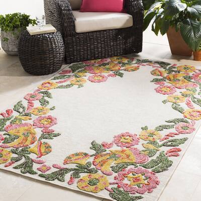 Genies Floral Border Indoor/ Outdoor Area Rug - 2'6" x 8' Runner