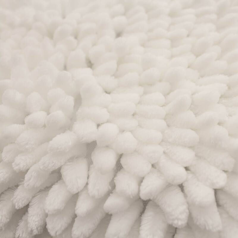 Jean Pierre Mega Butter Chenille 17" x 24" Bath Mat