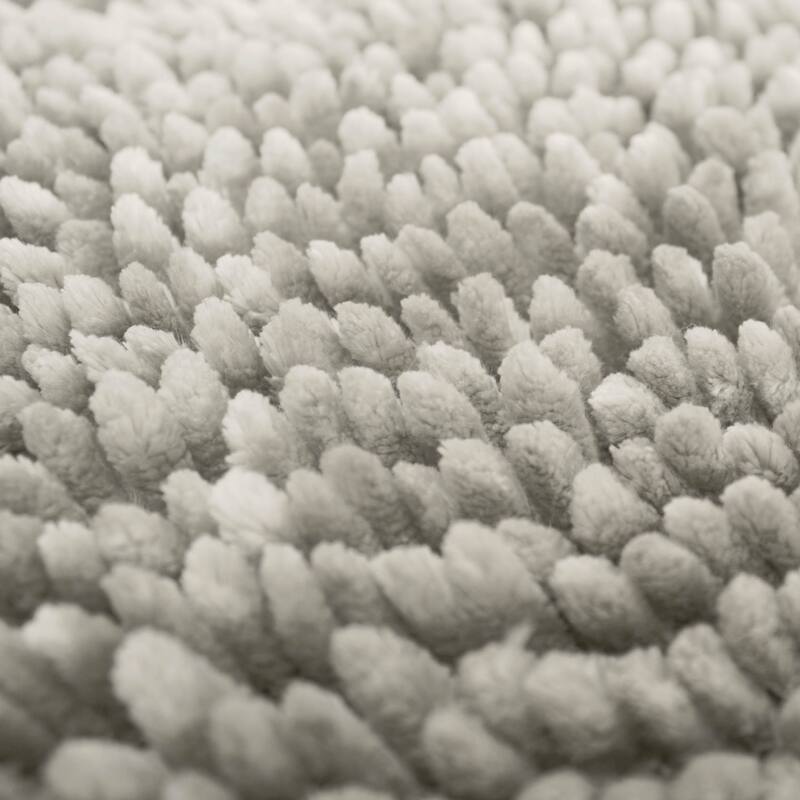 Jean Pierre Mega Butter Chenille 17" x 24" Bath Mat