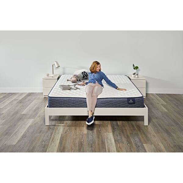 Serta SleepTrue 13inch Alverson II Euro Top Firm Innerspring Mattress