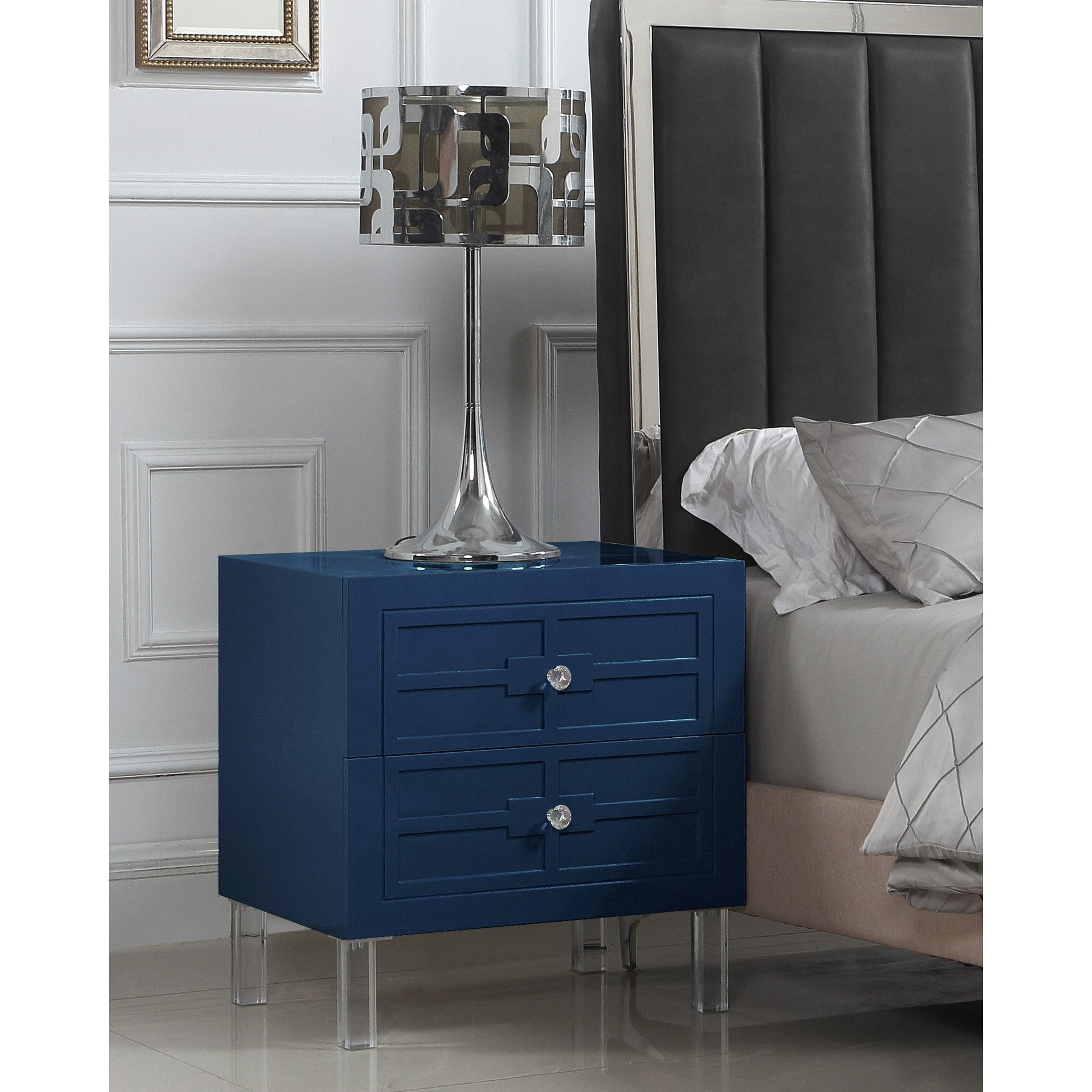https://ak1.ostkcdn.com/images/products/17825211/Chic-Home-Lucca-Nightstand-Side-Table-With-Soft-closing-Drawers-9a3fe7db-74f2-45b1-beda-555e45cd2cb5.jpg