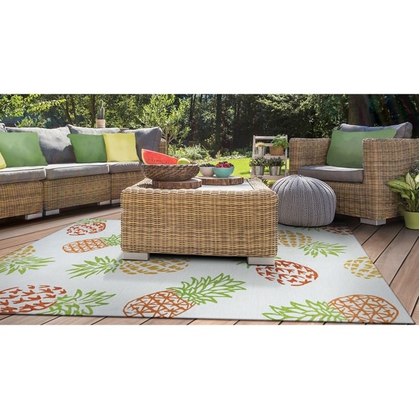 Miami Pineapples Multicolor Indoor/Outdoor Area Rug - 5'6" x 8'