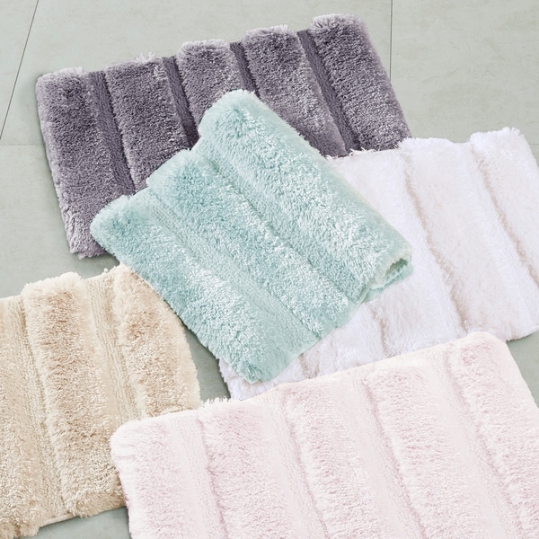 Madison Park Tufted Pearl Channel Solid Bath Rug