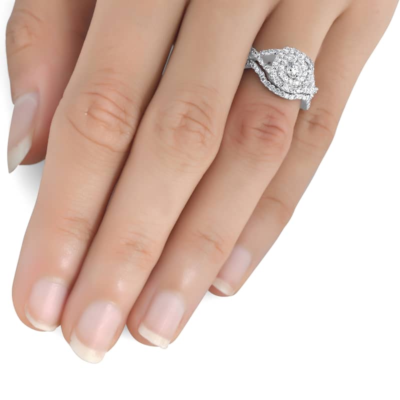 Pompeii3 10k White Gold 1 1/10 ct TDW Cushion Halo Diamond Engagement Ring Set (I-J,I2-I3)
