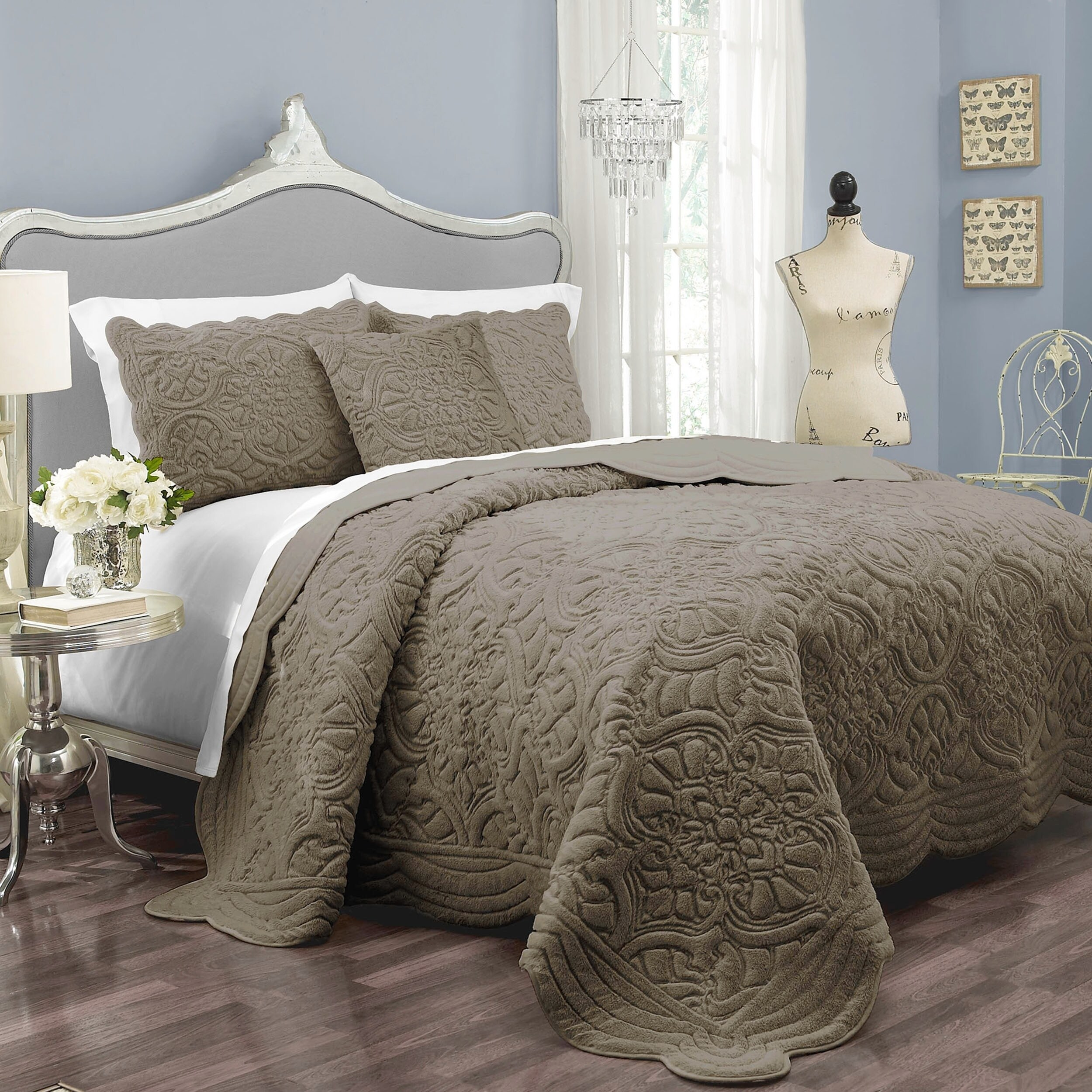 Vue signature plush decor charlotte faux cheap fur coverlet collection