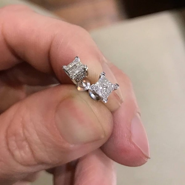 Light Heart® Lab Grown Diamond Princess-Cut Studs