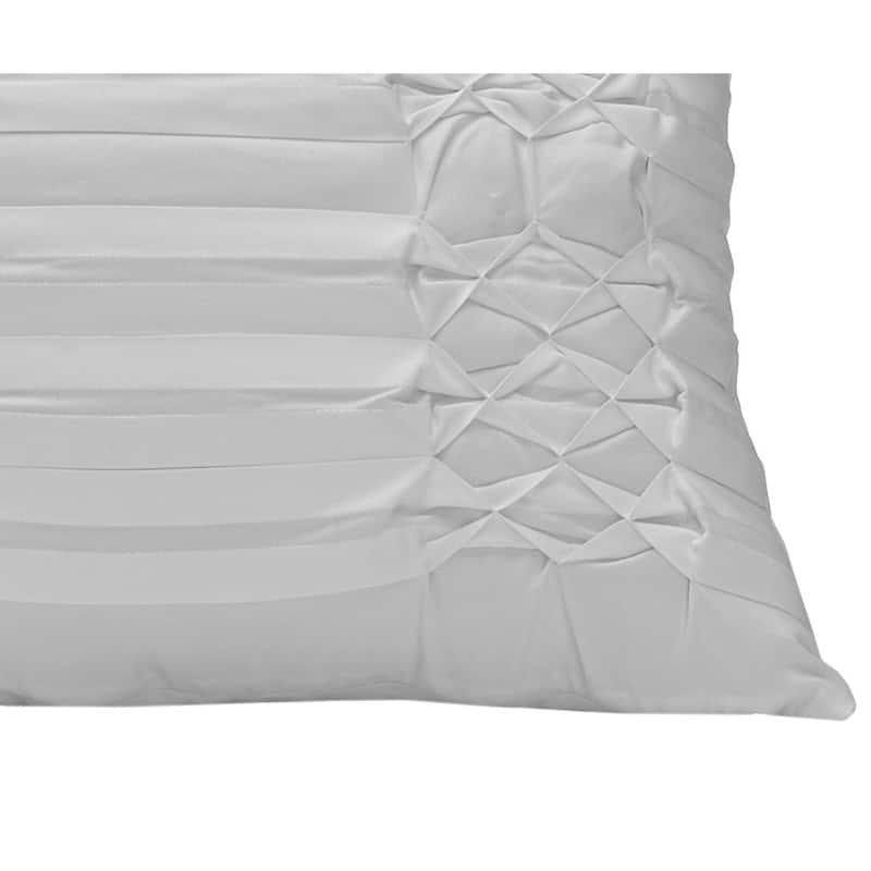 City Scene Triple Diamond Throw Pillow Set