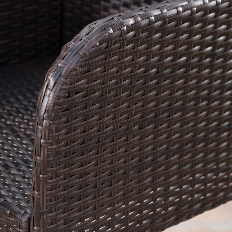 Callum Outdoor 5-piece Wicker 32-inch Round Bar Set by Christopher Knight Home