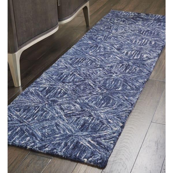 Nourison Linked Geometric Diamond Area Rug.