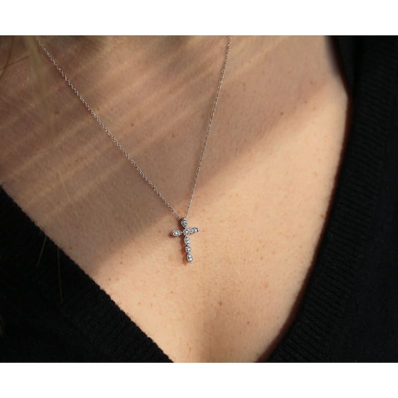 Annello by Kobelli 10k White Gold 1/10ct TDW Religious Cross Pendant and Chain