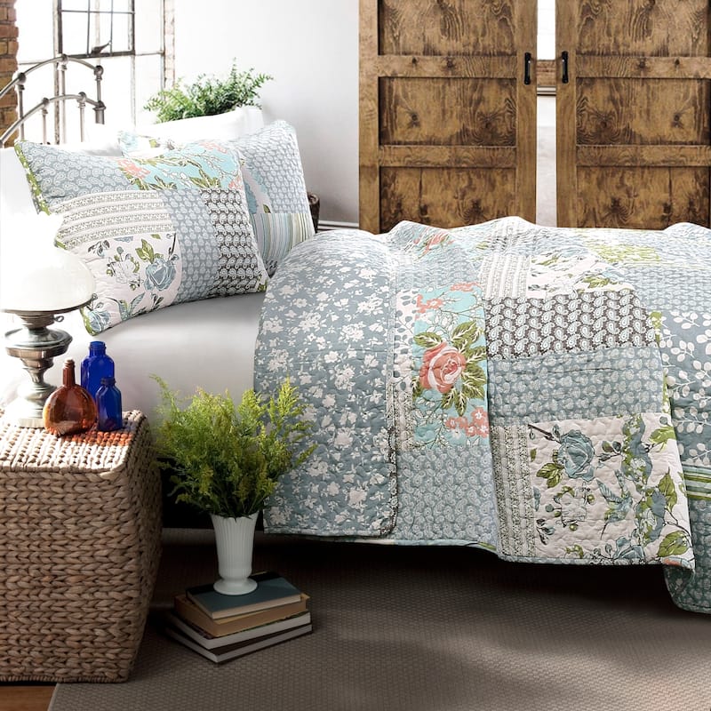 Lush Decor Roesser 3 Piece Quilt Set