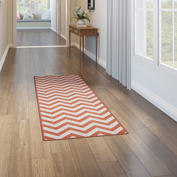Porch & Den Allston-Brighton Franklin Chevron Indoor/ Outdoor Runner Area Rug (2'3 x 7'9)
