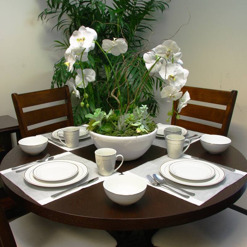 Gibson Home Palladine 16 pc Dinnerware Double Gold Banded Set