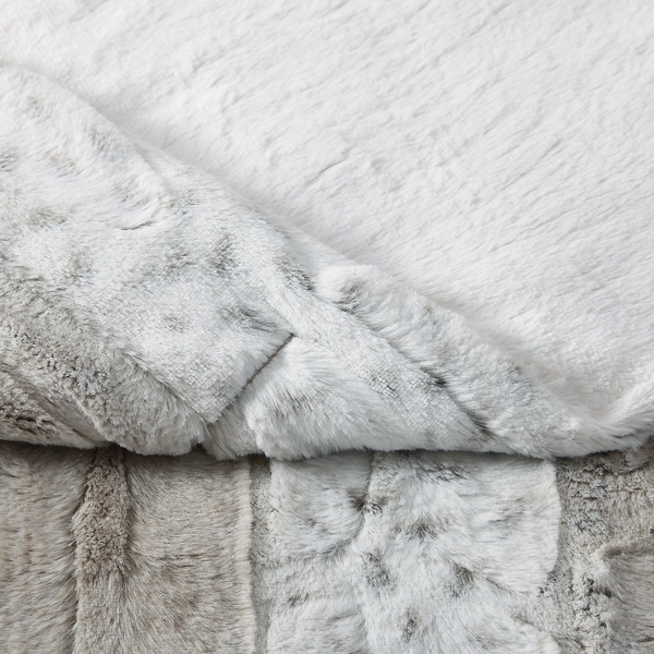 Snow leopard 2024 faux fur throw