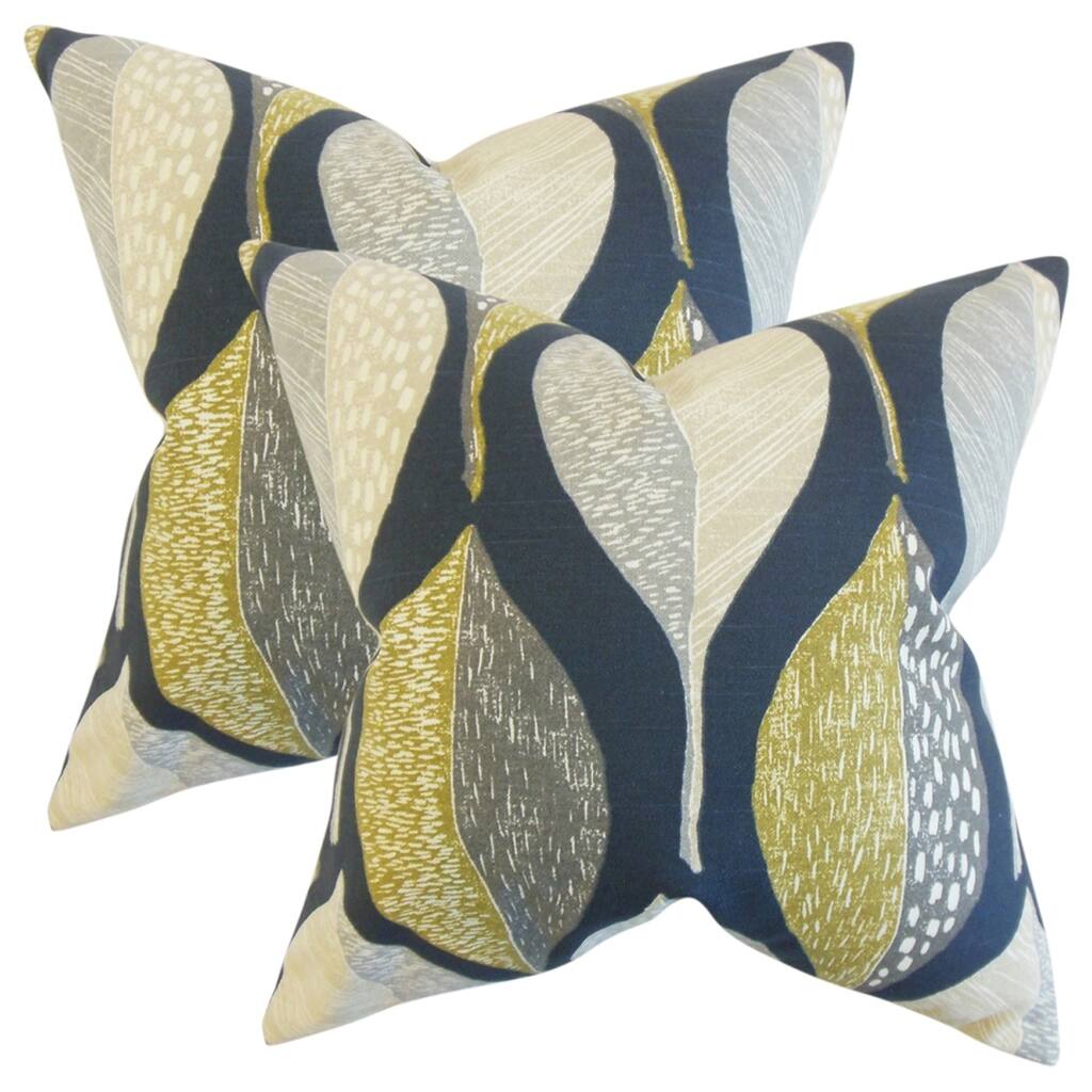 Set of 2 Valter Geometric Throw Pillows in Indigo