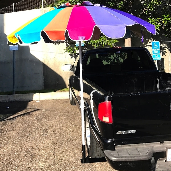 flag pole on truck