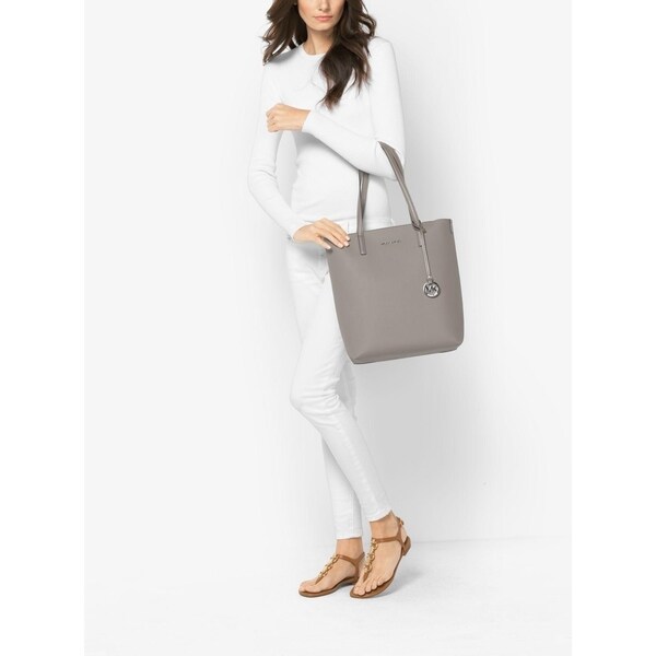 michael kors hayley bag