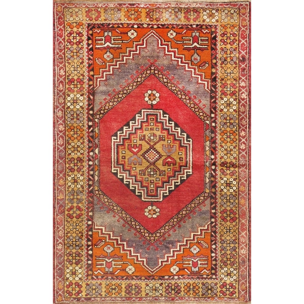 Pasargad Vintage Sivas Coral/L.Gold Lamb's Wool Area Rug (3' 7" X 5' 7") - 4' x 6'