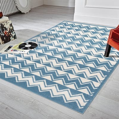 Sevita Chevron White /L. Blue Kids Area Rug ( 3'6" x 5'6" ) - 3'6" x 5'6"