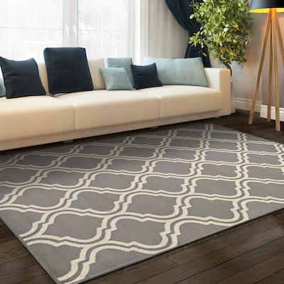 Contemporary Ornamental Double Trellis Power-Loomed Indoor Area Rug by Superior