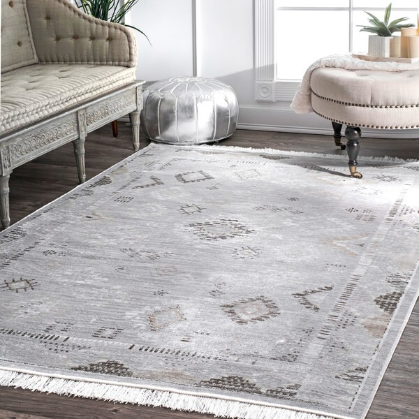 nuLOOM Silver Faded Diamond Patches Viscose Vintage Tassel Area Rug