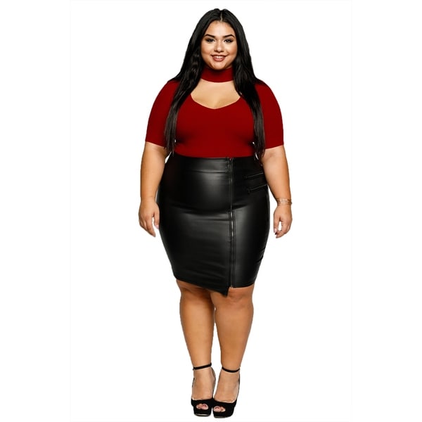 leather skirt outfit plus size