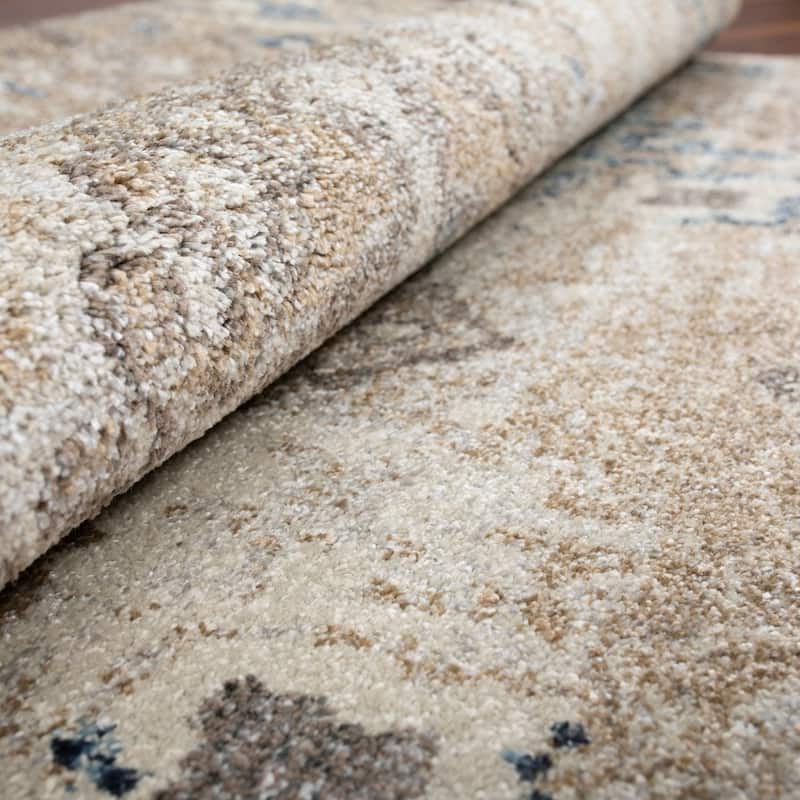Addison Wellington Antique Medallion Beige/Brown Area Rug (5'3 x 7'7) - 5' 3" x 7' 7"