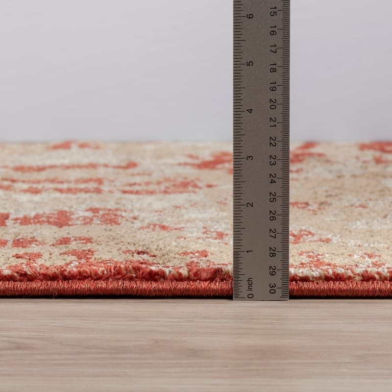 Addison Wellington Rust/Ivory Distressed Traditional Area Rug (7'10 x 10'7) - 7'10" x 10'7"