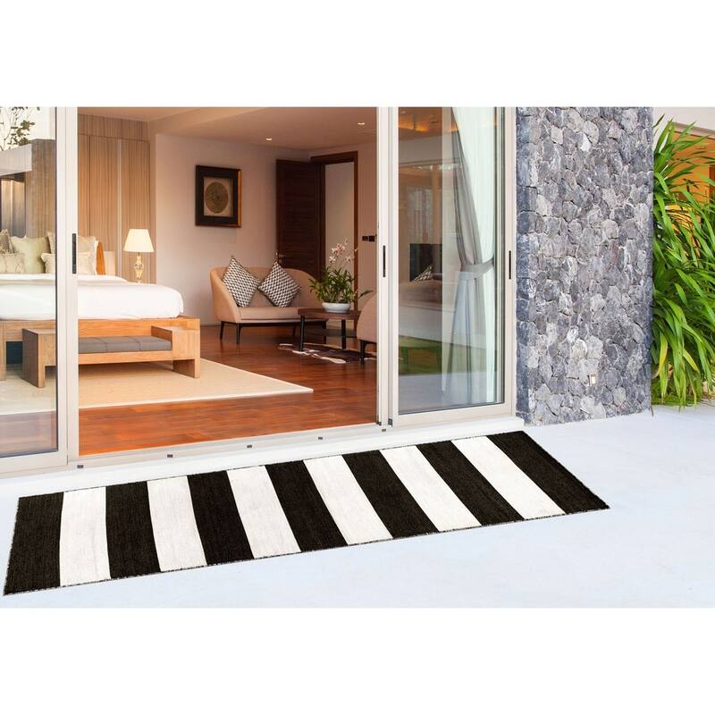 Liora Manne Sorrento Rugby Stripe Indoor/Outdoor Rug