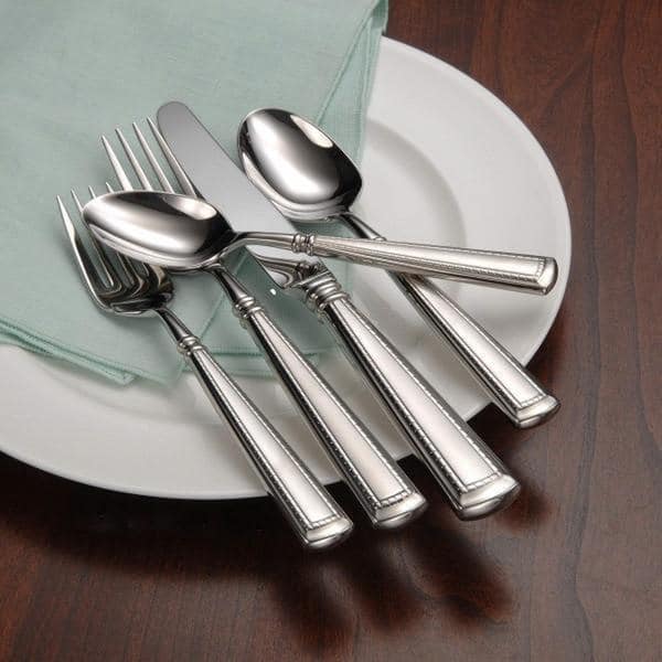https://ak1.ostkcdn.com/images/products/18595032/Oneida-Couplet-Fine-Stainless-Steel-20-Pc-Flatware-Set-Service-for-4-ed9f2d01-de87-4664-91cd-510d28c301ad_600.jpg?impolicy=medium