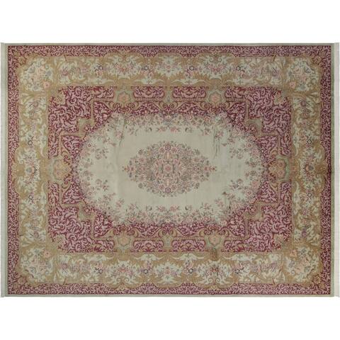 Abusson Pak-Persian Mindy Lt. Green/Red Wool Rug (10'0 x 14'0) - 10 ft. 0 in. x 14 ft. 0 in. - 10 ft. 0 in. x 14 ft. 0 in.