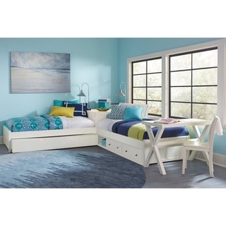 l shaped twin beds with corner table