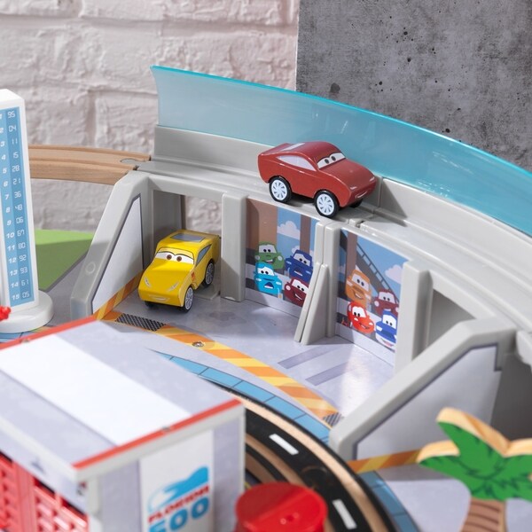 cars 3 race track table