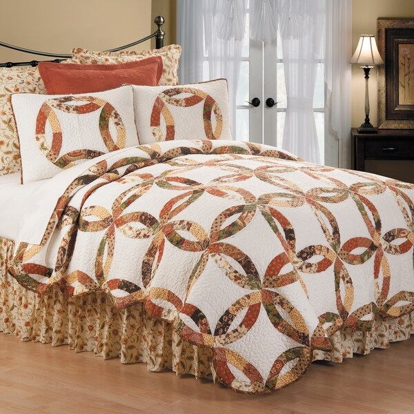 Aurelia Wedding Ring Quilt Set