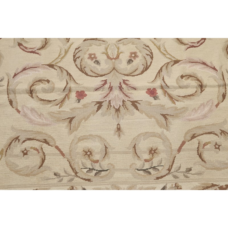 Rustic Botanical Scrolls Wool Handwoven Needlepoint Area Rug (5'5 x 7'8) - Tan/Brown - 5'5" x 7'8"
