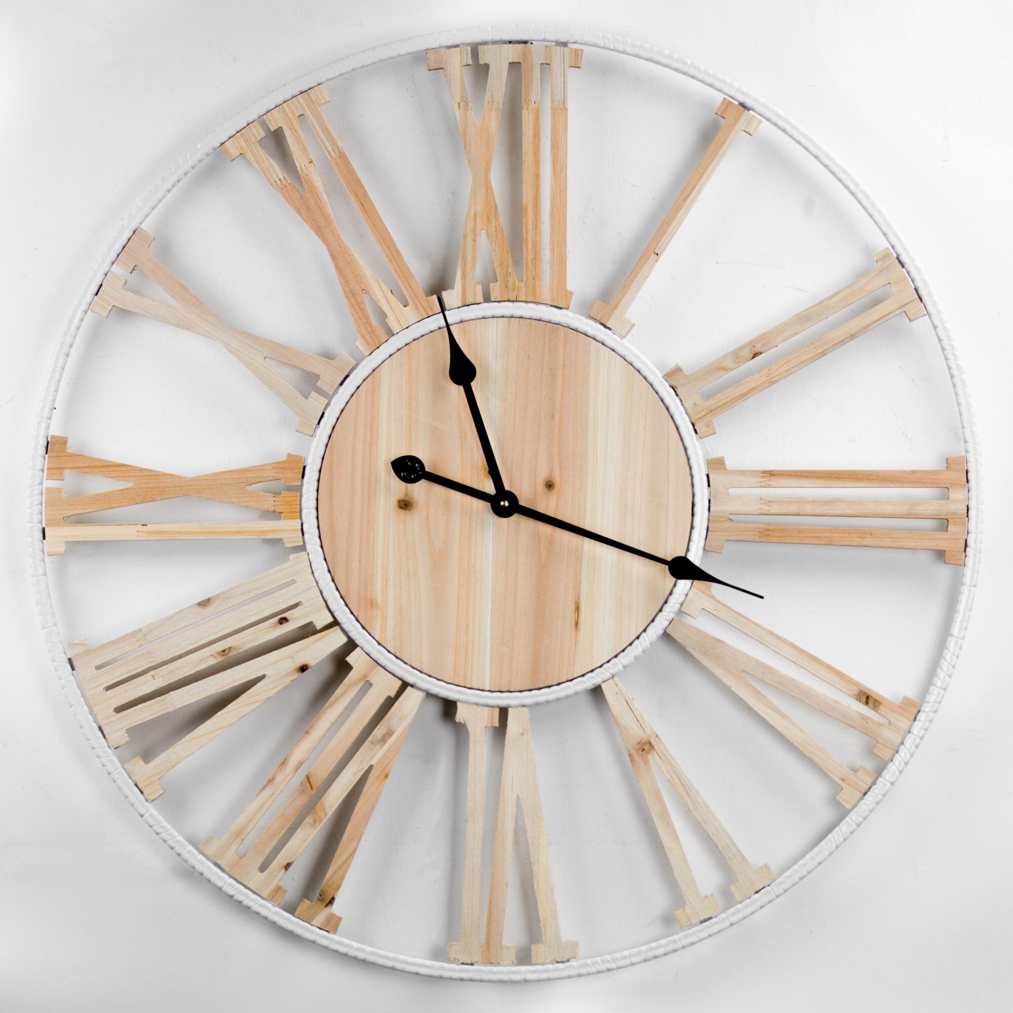Diva At Home 36 Gray and White Classical Large Roman Numbers Round Wall Clock Diva At Home 36 Gray and White Classical Large Roman Numbers Round Wall Clock